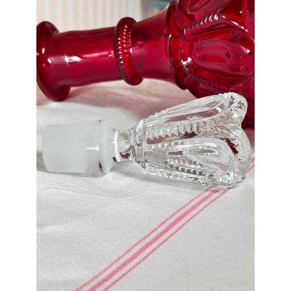 Vintage L.E. Smith Glass Vintage Ruby Red Moon and Stars Decanter with Clear Sto - Picture 5 of 8